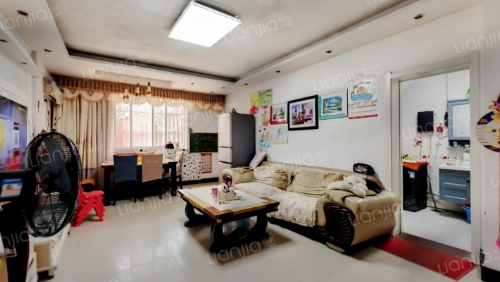 龙苑小区二手房实景图