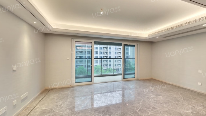 万科泊樾湾二手房实景图