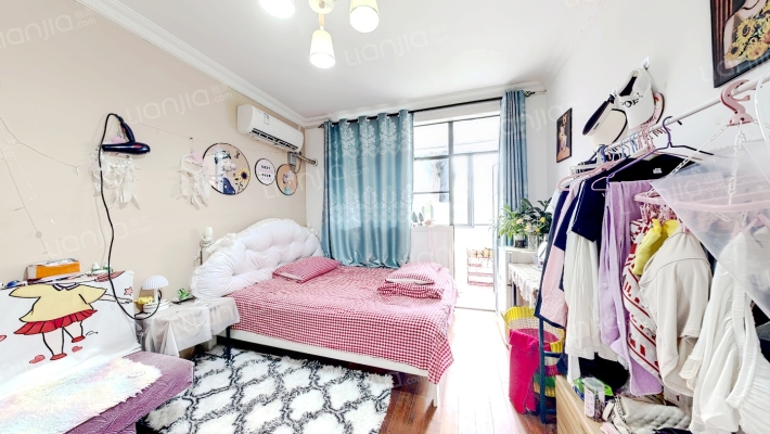 沁春园一村二手房实景图