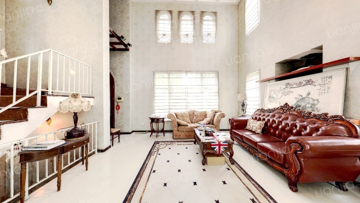 上东别墅二手房实景图