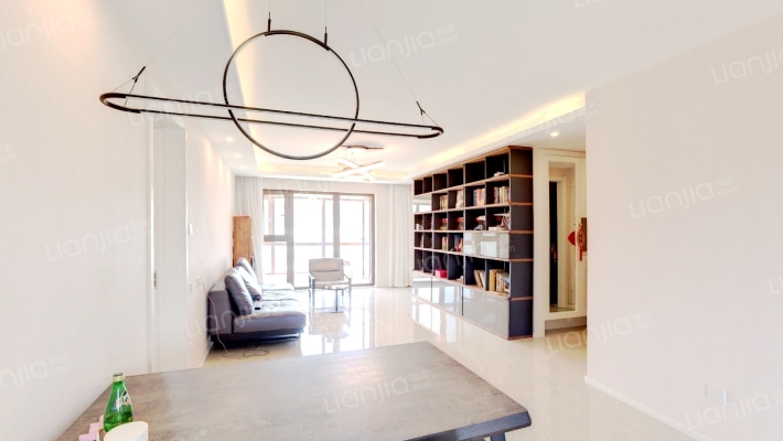 信达·万科翡翠学院二手房实景图