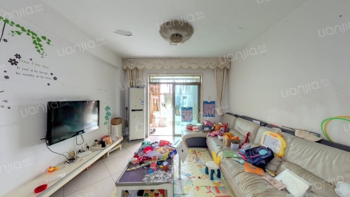 新城新世界一期二手房实景图