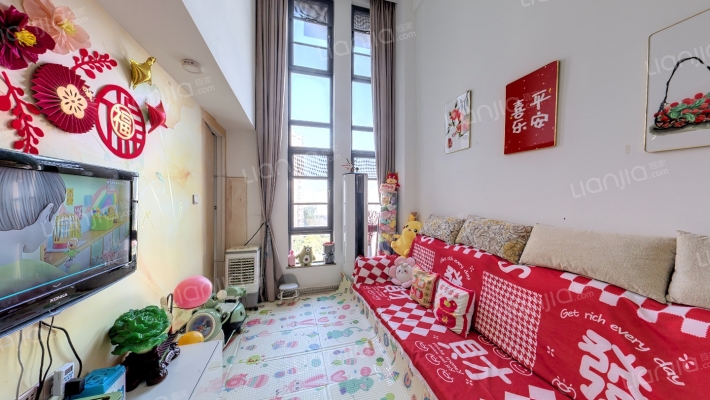 钱隆奥体城二手房实景图