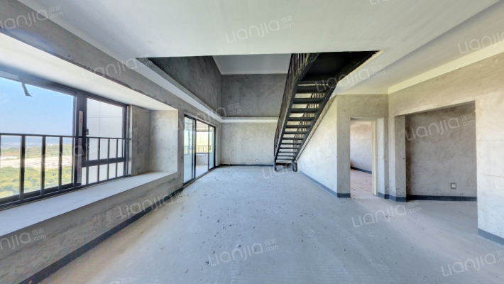 鲁能城中央公馆三期二手房实景图