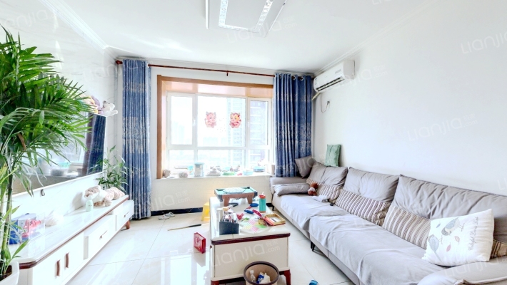 腾华雅居二手房实景图