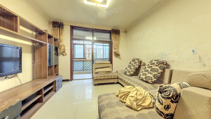 柏林河畔二手房实景图