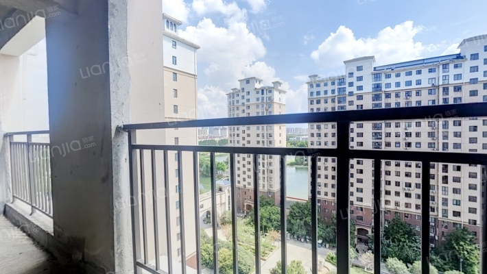 金海明月二手房实景图