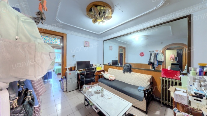 南酒厂家属院二手房实景图