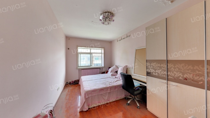 佳春里二手房实景图