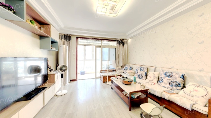 湖光山色二手房实景图