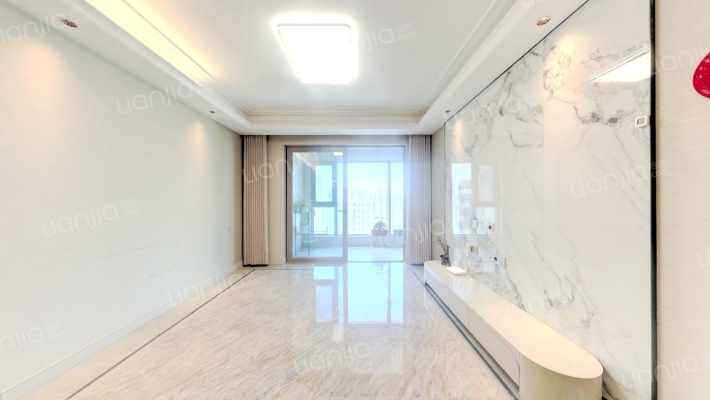 万科山河道二手房实景图