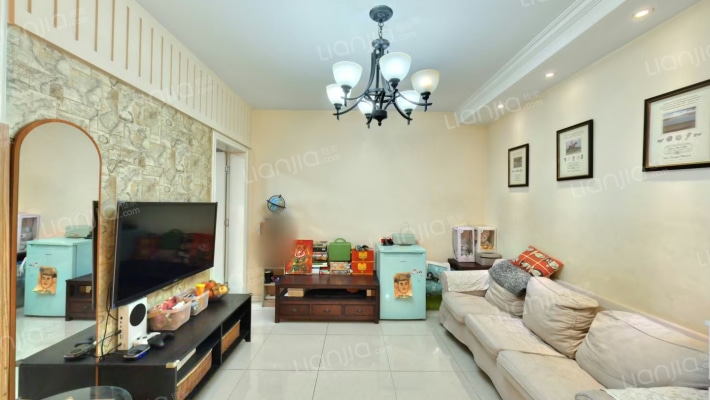 维纳阳光花园南区二手房实景图