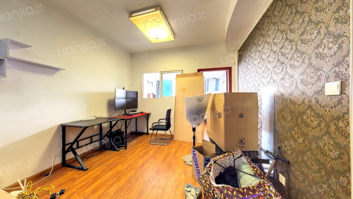 玉沙路134号二手房实景图