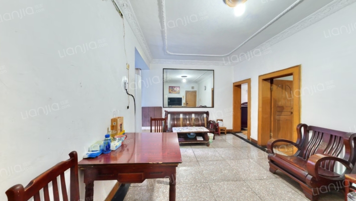 电信宿舍二手房实景图