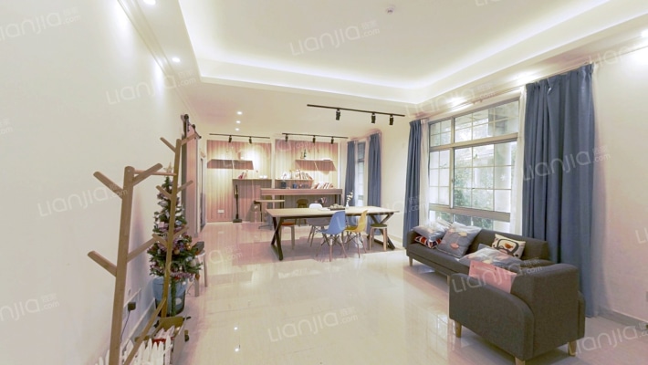 太湖金色水岸二手房实景图