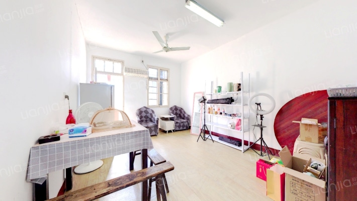 七弦河二手房实景图