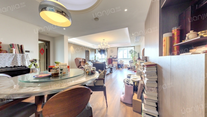 荣信虹桥世嘉二手房实景图