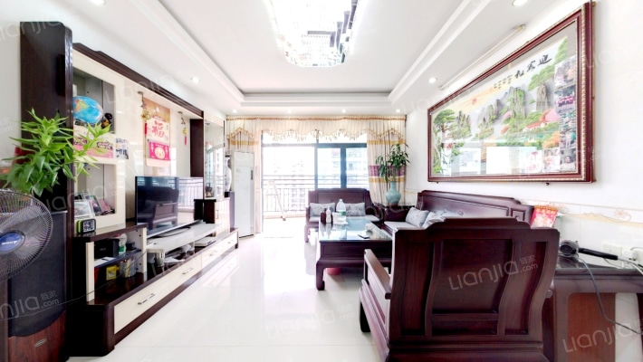 芳菲苑小区二手房实景图