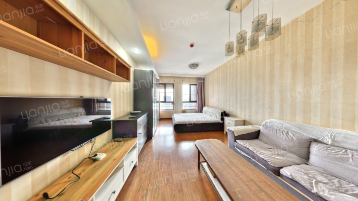 晶典国际二手房实景图