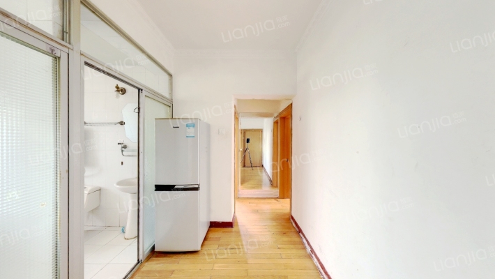 开.东山小区二手房实景图