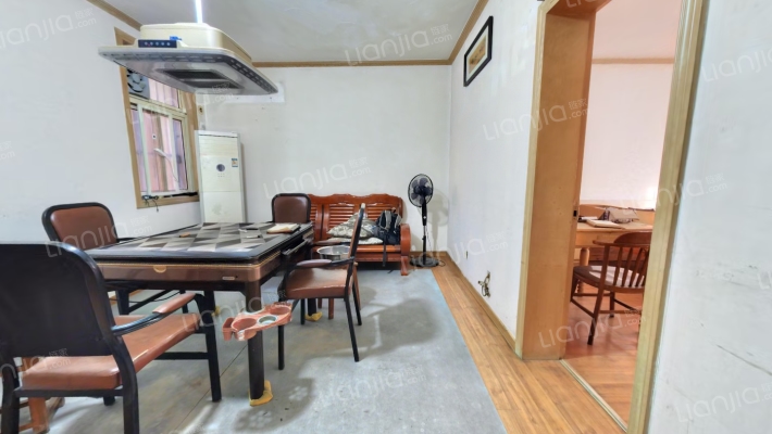 青松一村二手房实景图