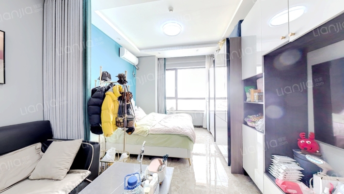 安纳西商业小镇二手房实景图