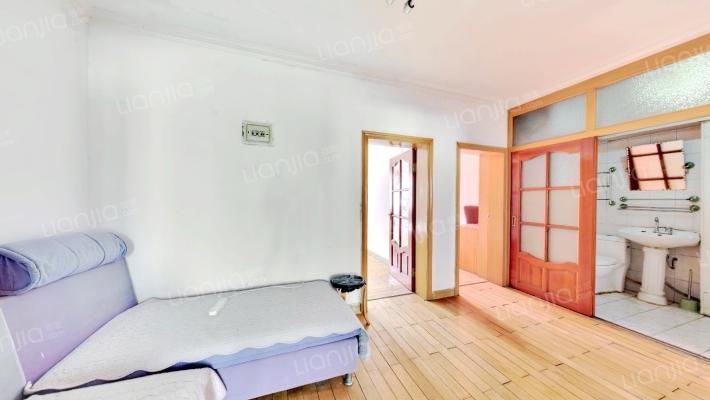 市委党校家属楼二手房实景图