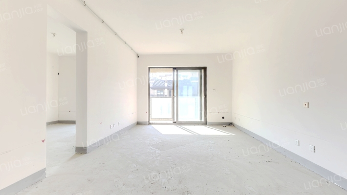 鲁能公馆二手房实景图