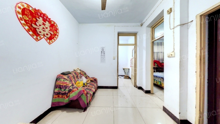 万里社区九六七六家属院二手房实景图