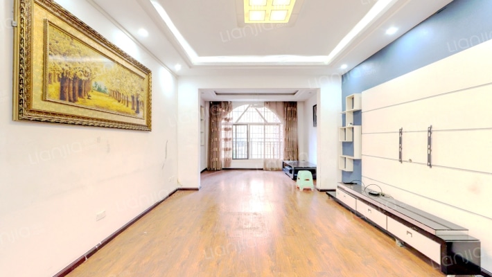 洛卡小城二手房实景图