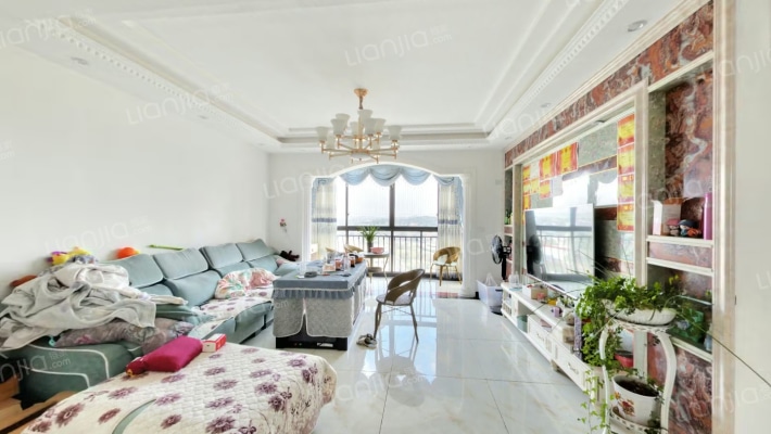 中八社区二手房实景图