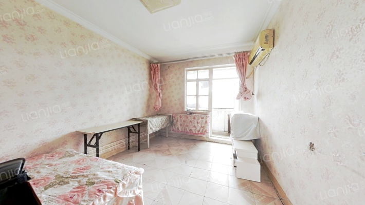 健康楼社区二手房实景图