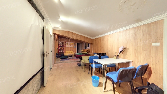 凯旋银行大厦二手房实景图