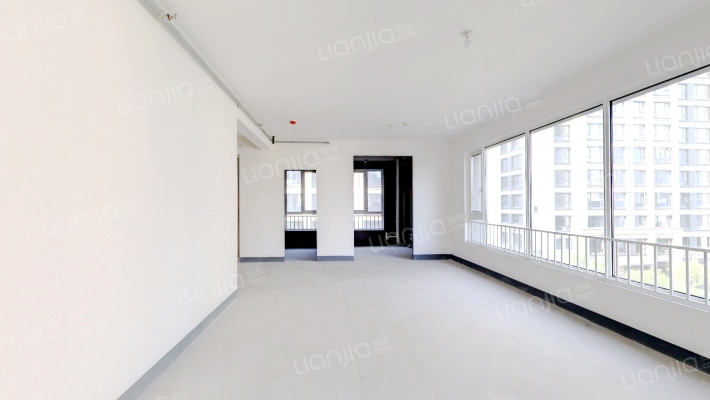 滨江春盛大江名筑二手房实景图