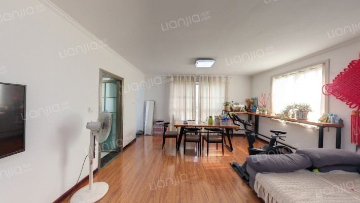 公园世家A区二手房实景图