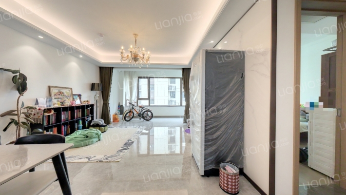 青岛卓越坊二手房实景图