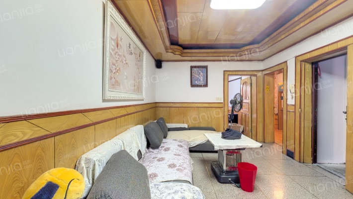 青云路79号二手房实景图