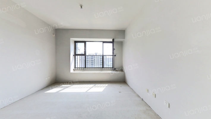 店长推荐 毛坯随意装修 诚意出售-客厅