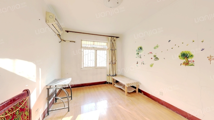 凤凰山路32号二手房实景图