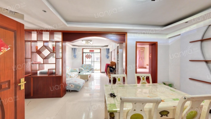 阜康嘉苑二手房实景图