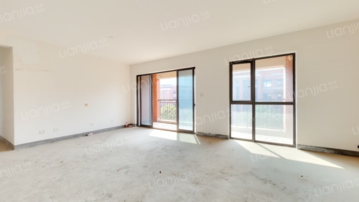 绿地国际博览城二期玖玺二手房实景图