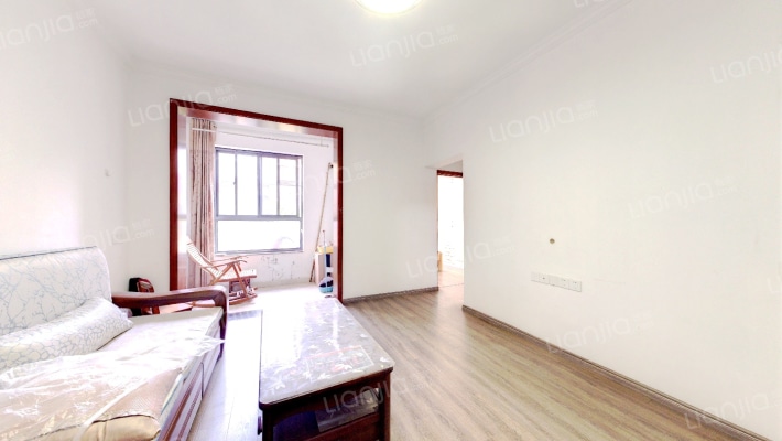 绿地集团梵顿公馆二手房实景图