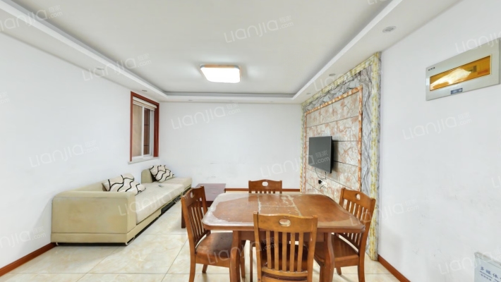 三里墩花苑二手房实景图