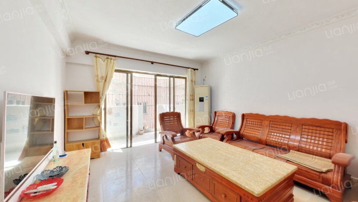 金海新苑二手房实景图