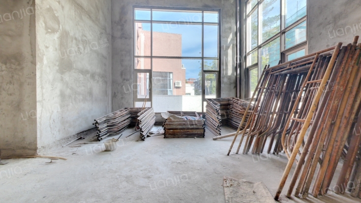 依云水岸四期二手房实景图