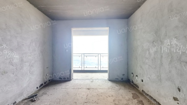 三川水岸二手房实景图