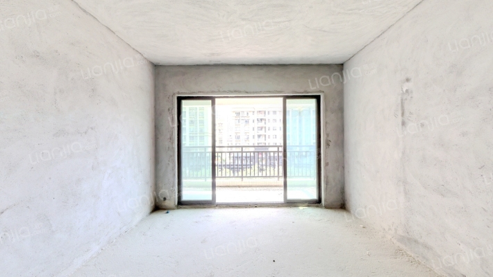 东域紫荆园二手房实景图