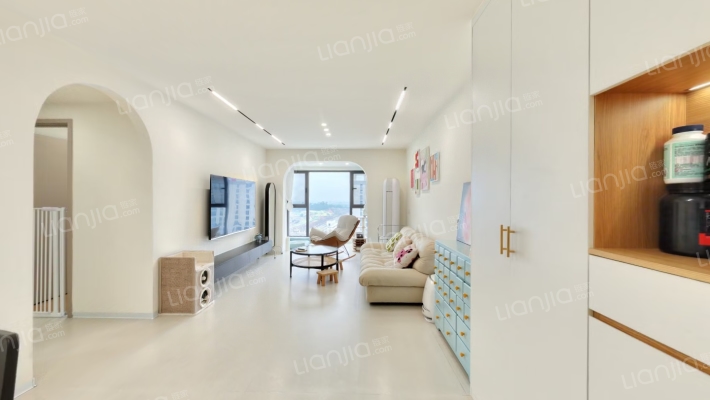 保利逸都和府二手房实景图