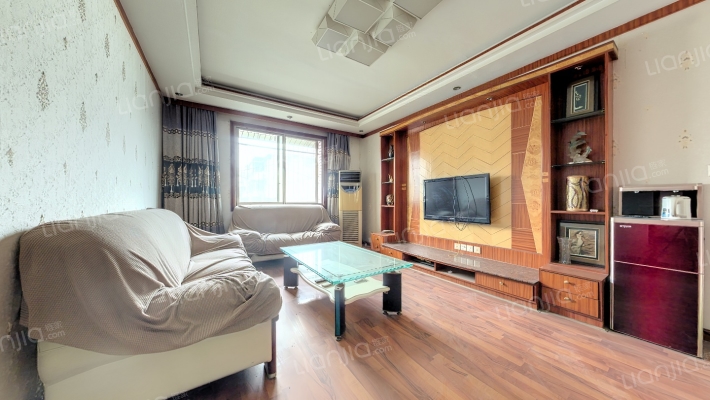 东风路140号二手房实景图