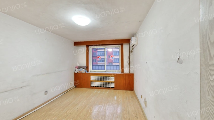 建大一小区二手房实景图